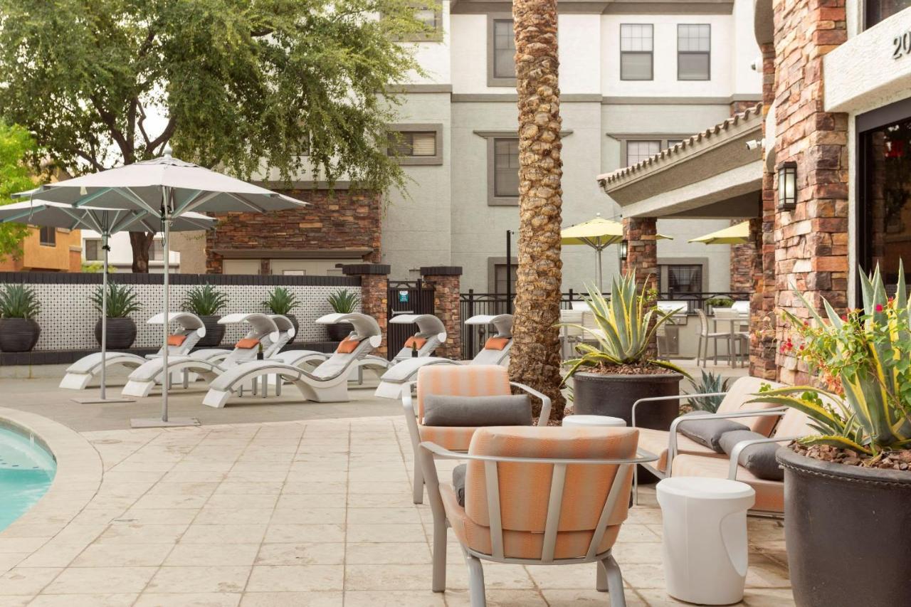 Cozysuites Glendale By The Stadium With Pool 05 Exterior photo