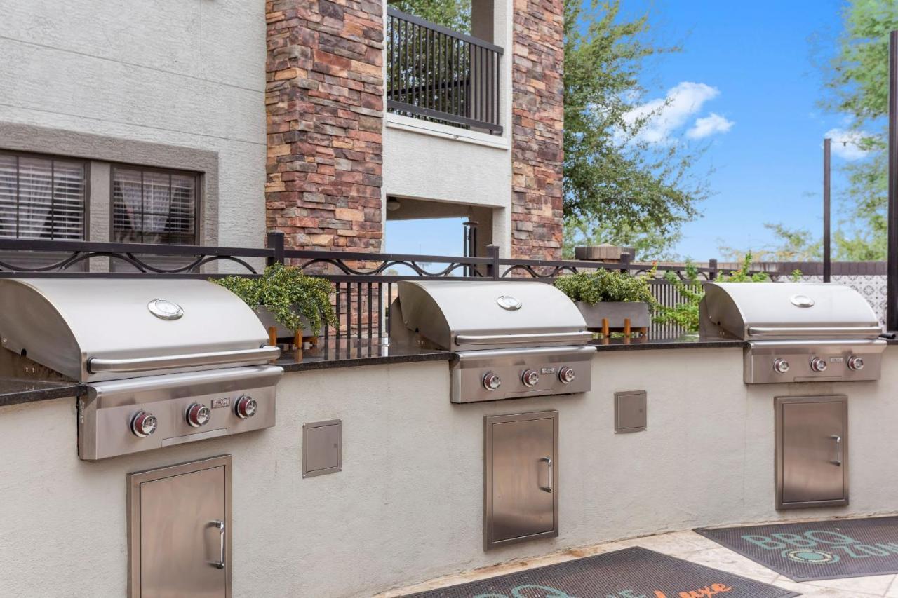 Cozysuites Glendale By The Stadium With Pool 05 Exterior photo